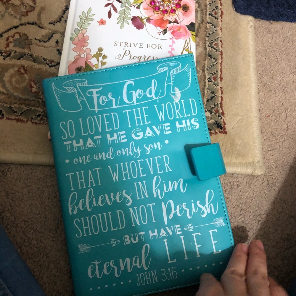 Notebook - Picture 8 of 8